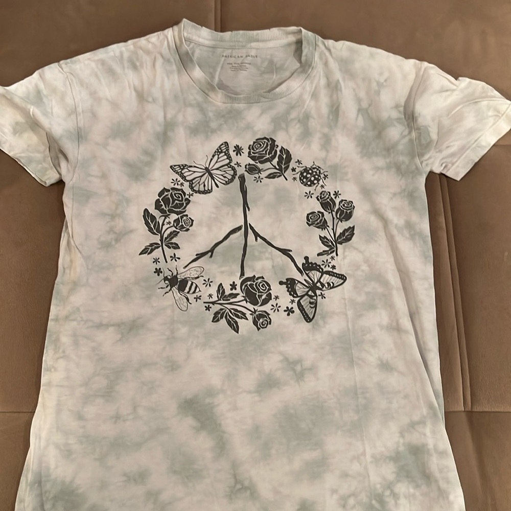 American Eagle peace tie died t shirt. Size XS